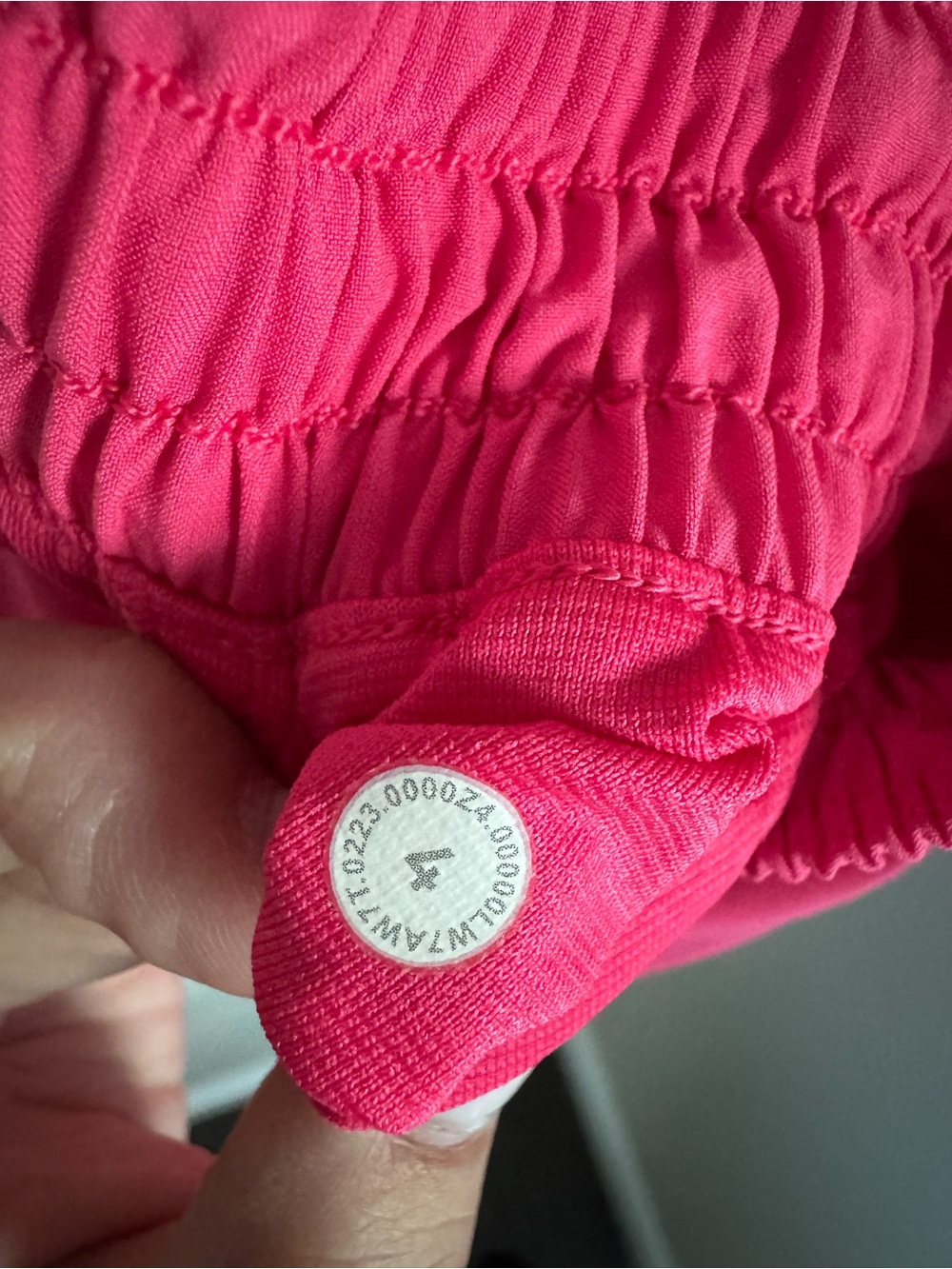 Lululemon Hotty Hot Short II *Long 4" Hot Pink Size 4 - Picture 5 of 5